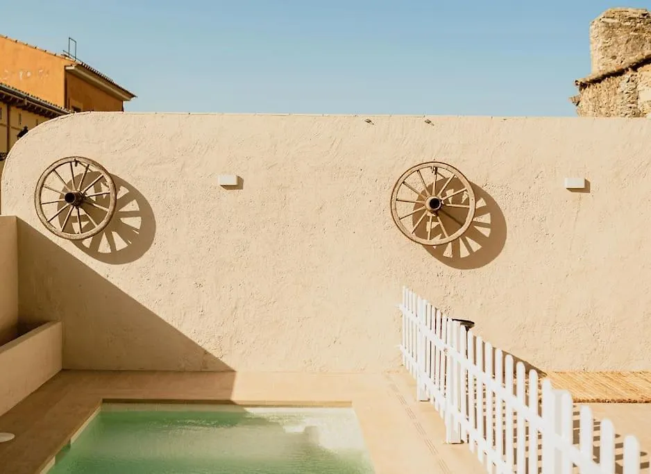 Village House With Pool In The Center Of Begur